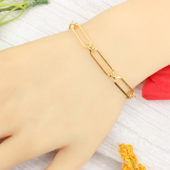 "Trendy Handmade Bracelet – A Thoughtful Gift for Girls & Women | UNVRC1572 - Picture 4 of 10